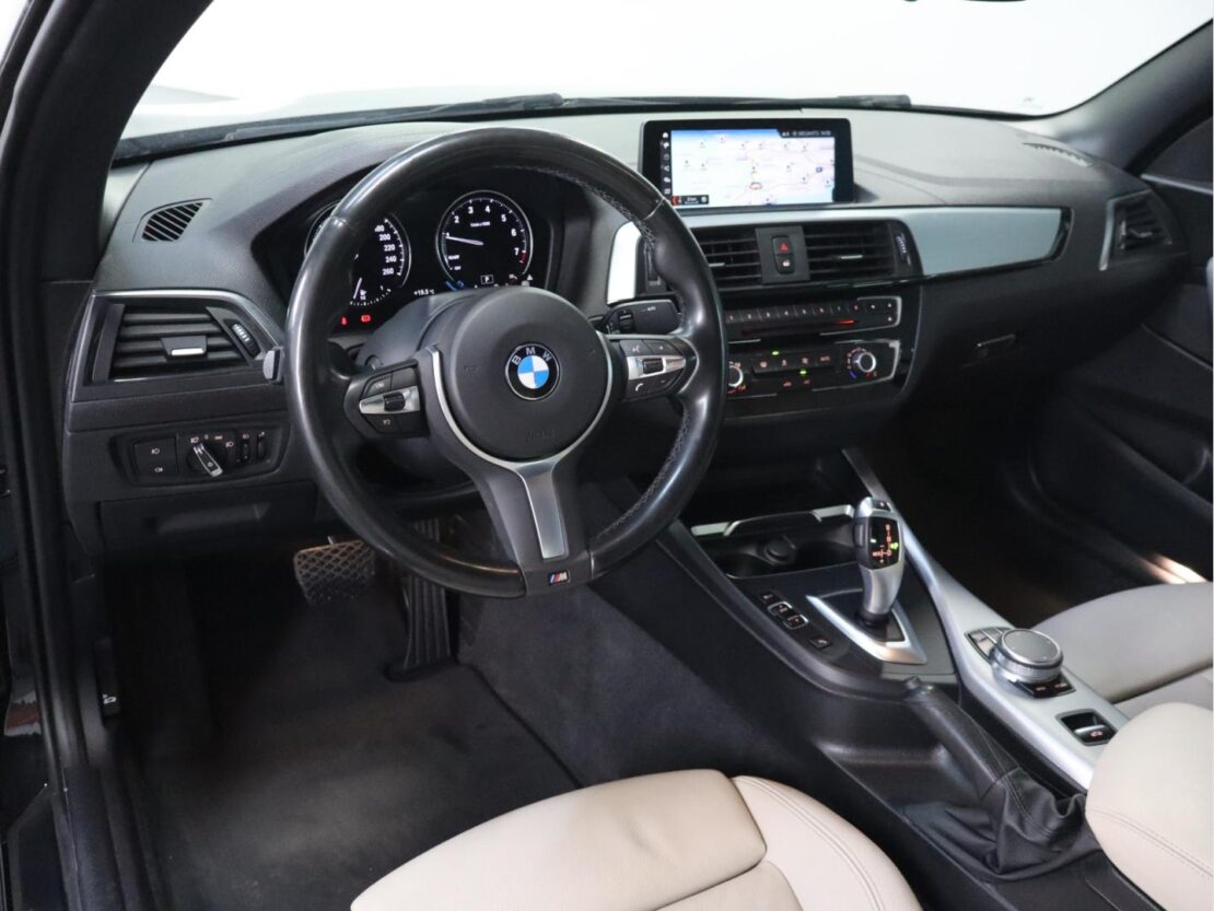 BMW Serie 2 218i Cabrio Pack M Auto 9