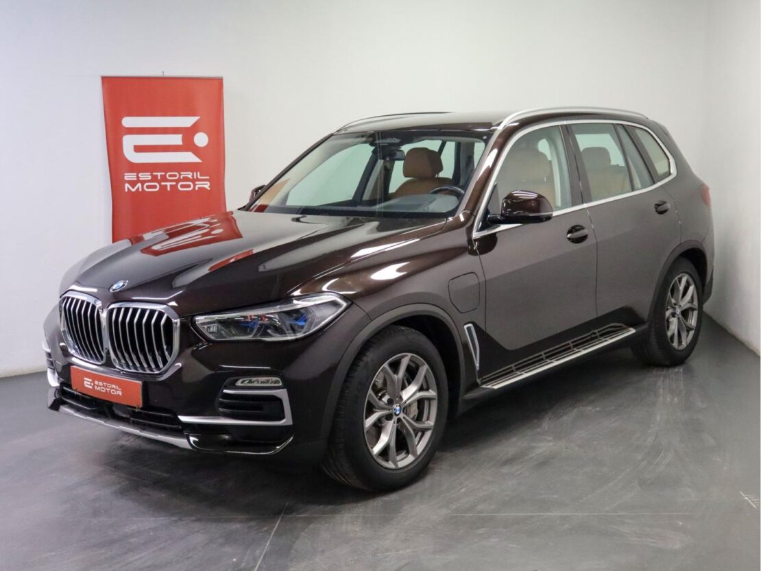 BMW X5 xDrive45e Auto 1
