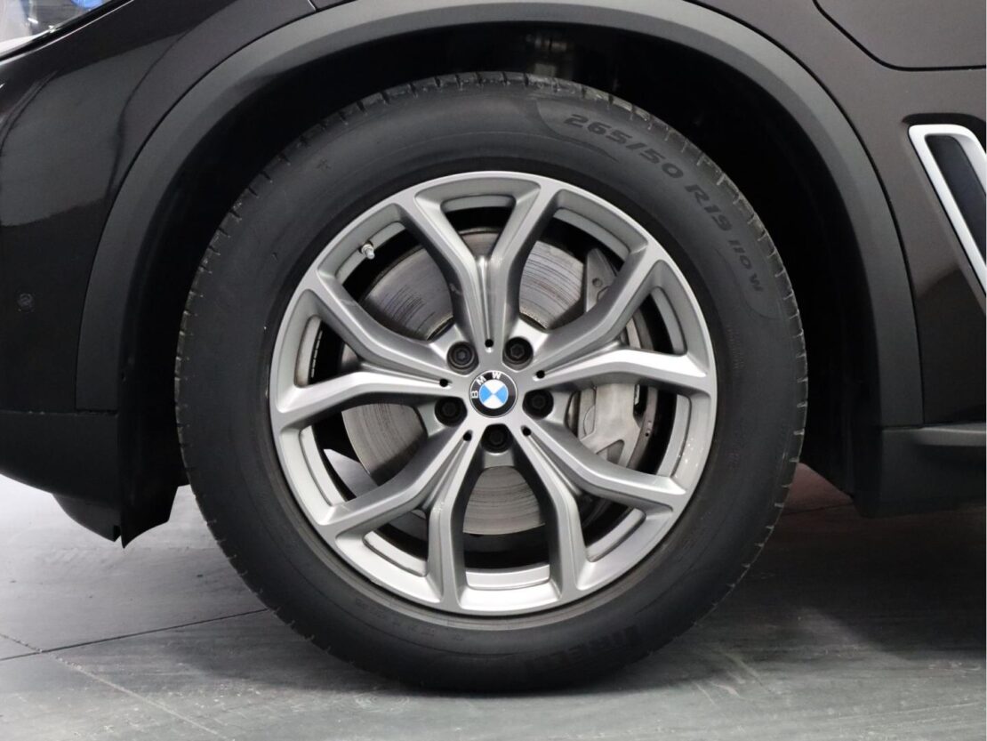 BMW X5 xDrive45e Auto 42