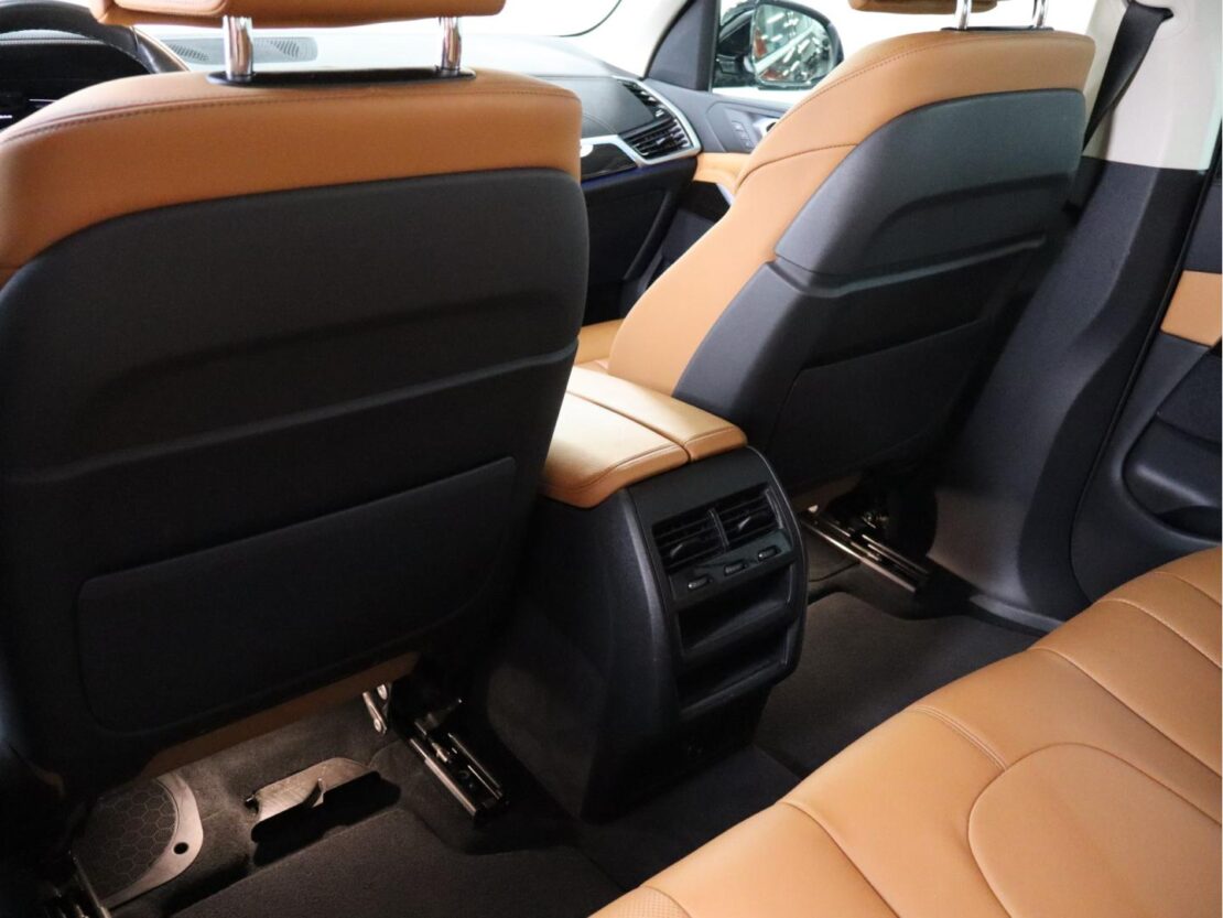BMW X5 xDrive45e Auto 12