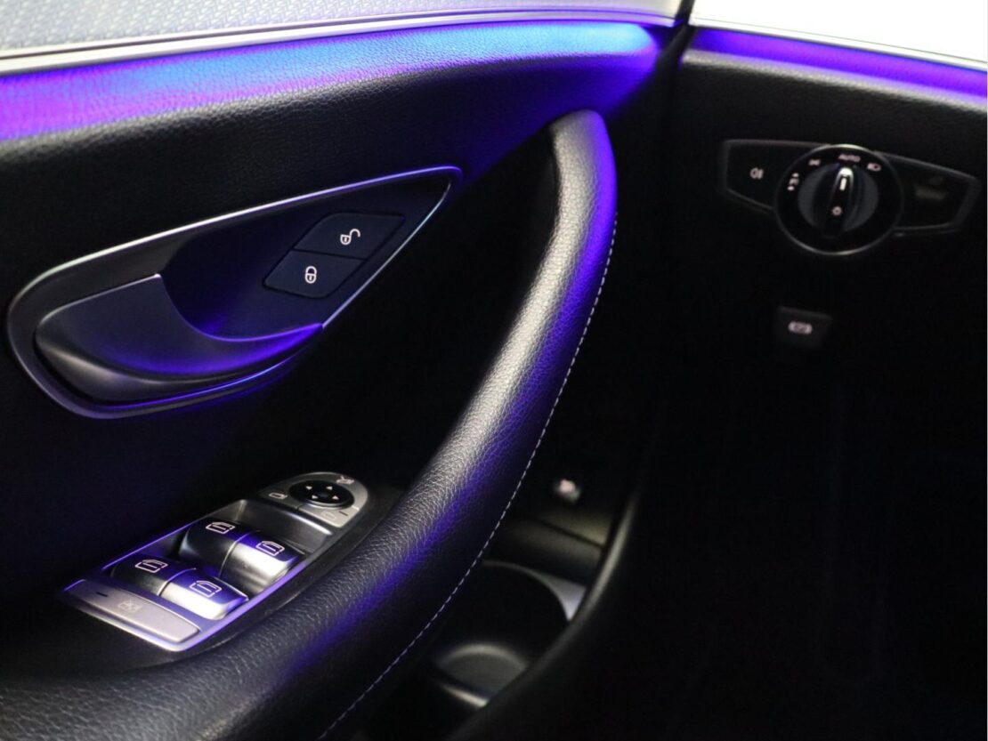 Mercedes Benz Classe E E 300 de Exclusive 21