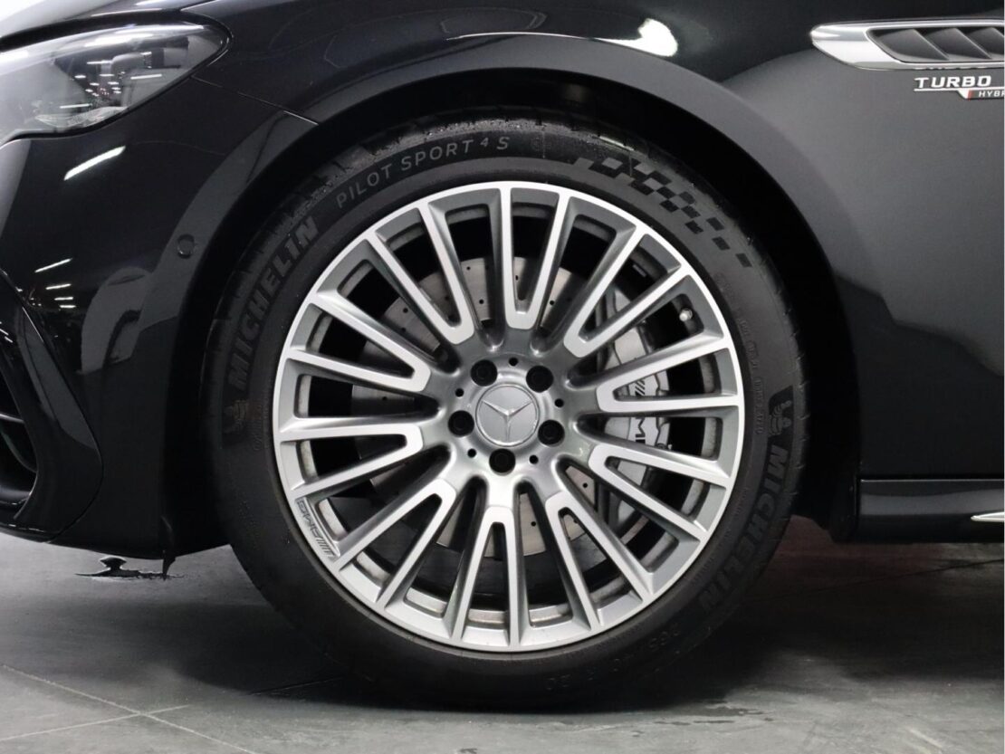 Mercedes Benz Classe E Mercedes-AMG E 53 HYBRID 4MATIC+ Station 52