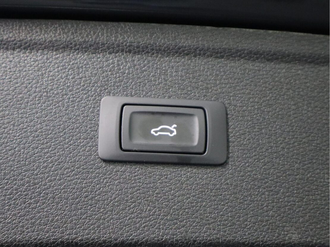 Audi Q5 50 TFSIe quattro S tronic Advance 26