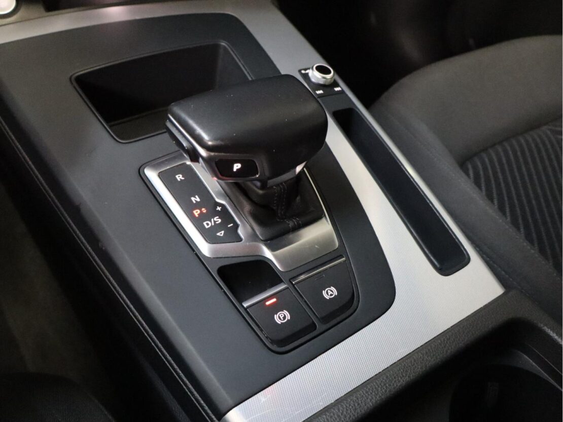 Audi Q5 50 TFSIe quattro S tronic Advance 23