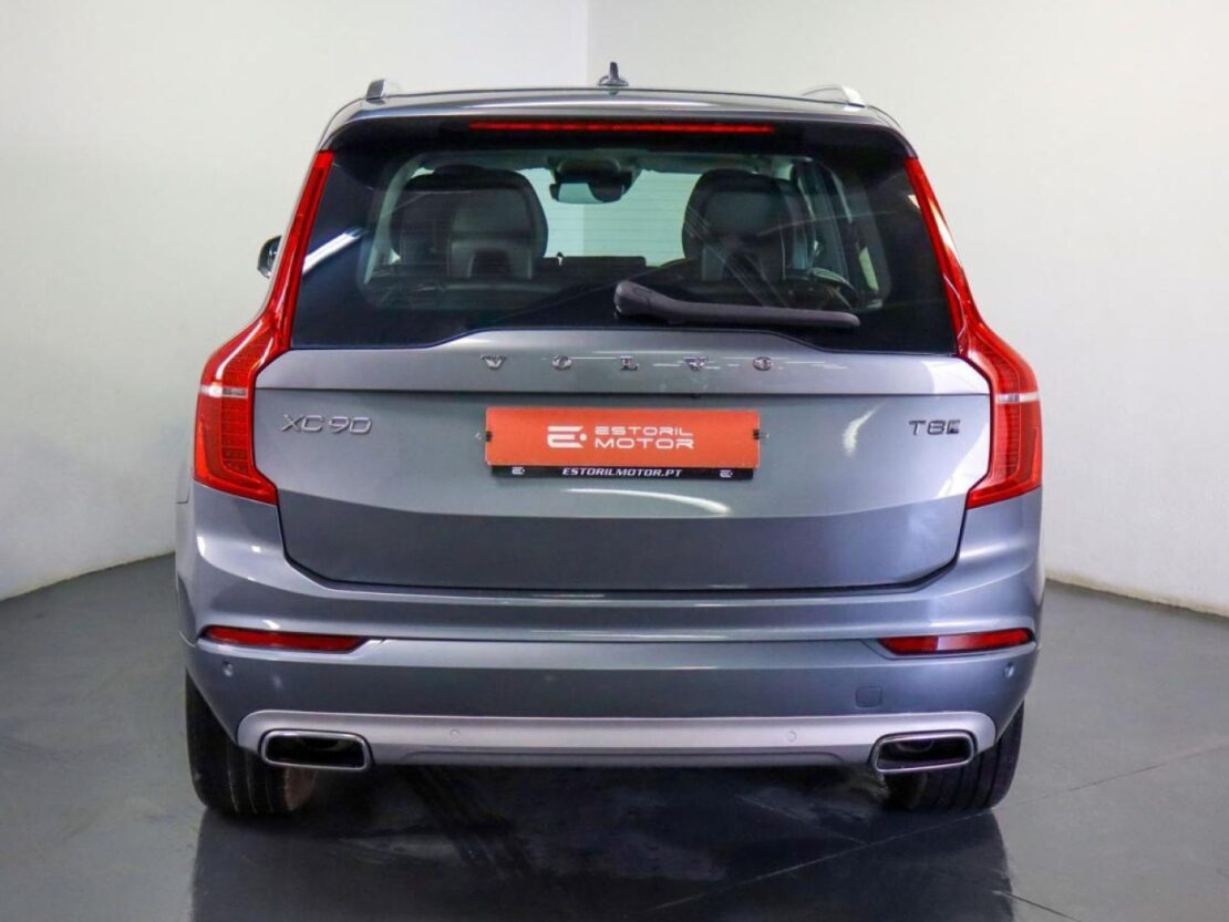 Volvo XC90 T8 Phev Momentum 4WD 4