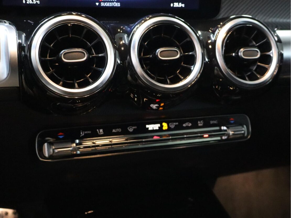 Mercedes Benz GLB 180 d AMG Line 17