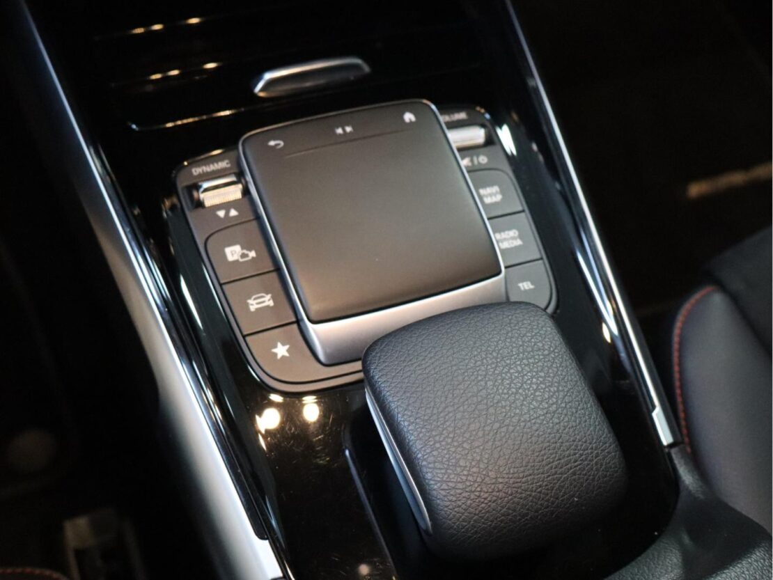 Mercedes Benz GLB 180 d AMG Line 18