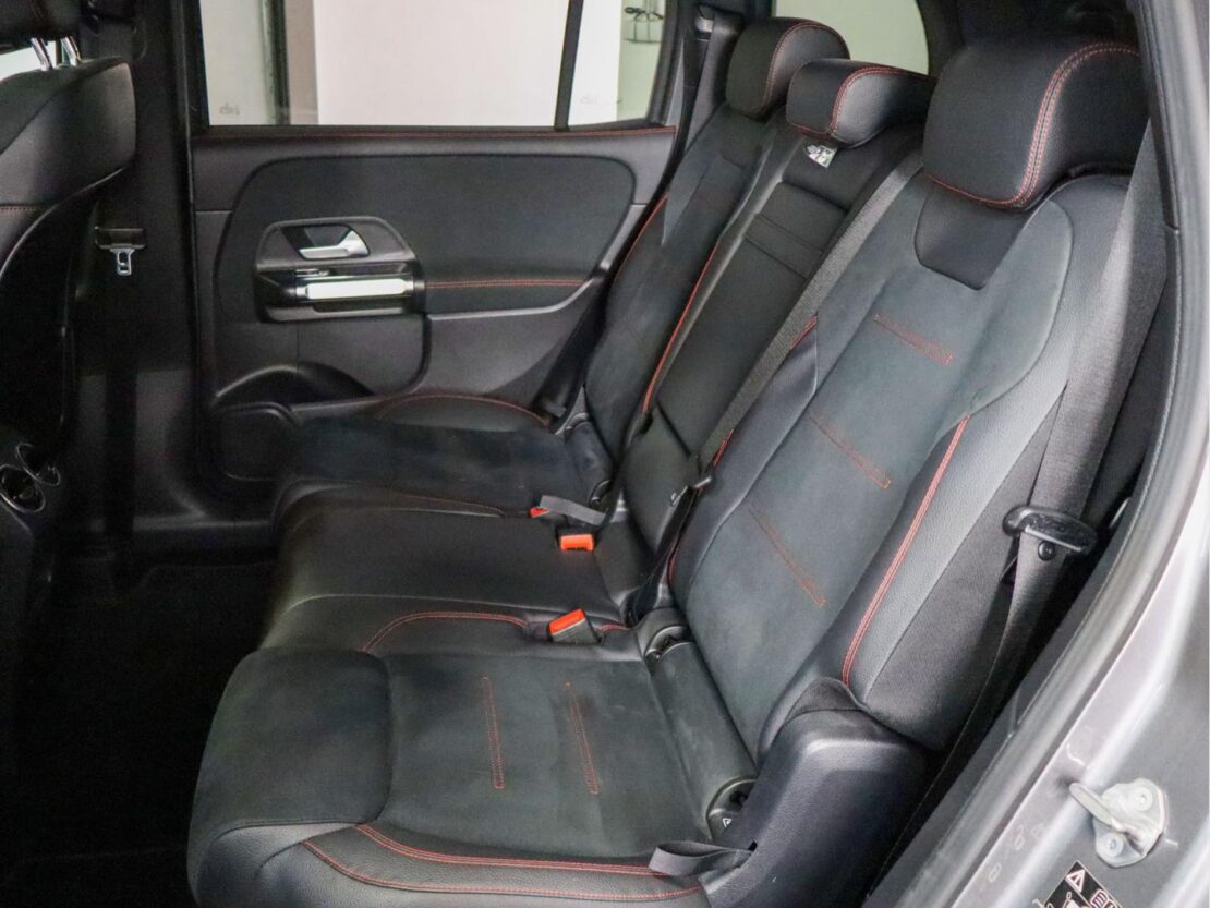 Mercedes Benz GLB 180 d AMG Line 8