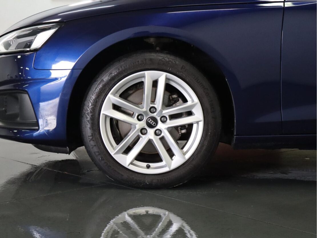 Audi A4 30 TDI S tronic Avant 5