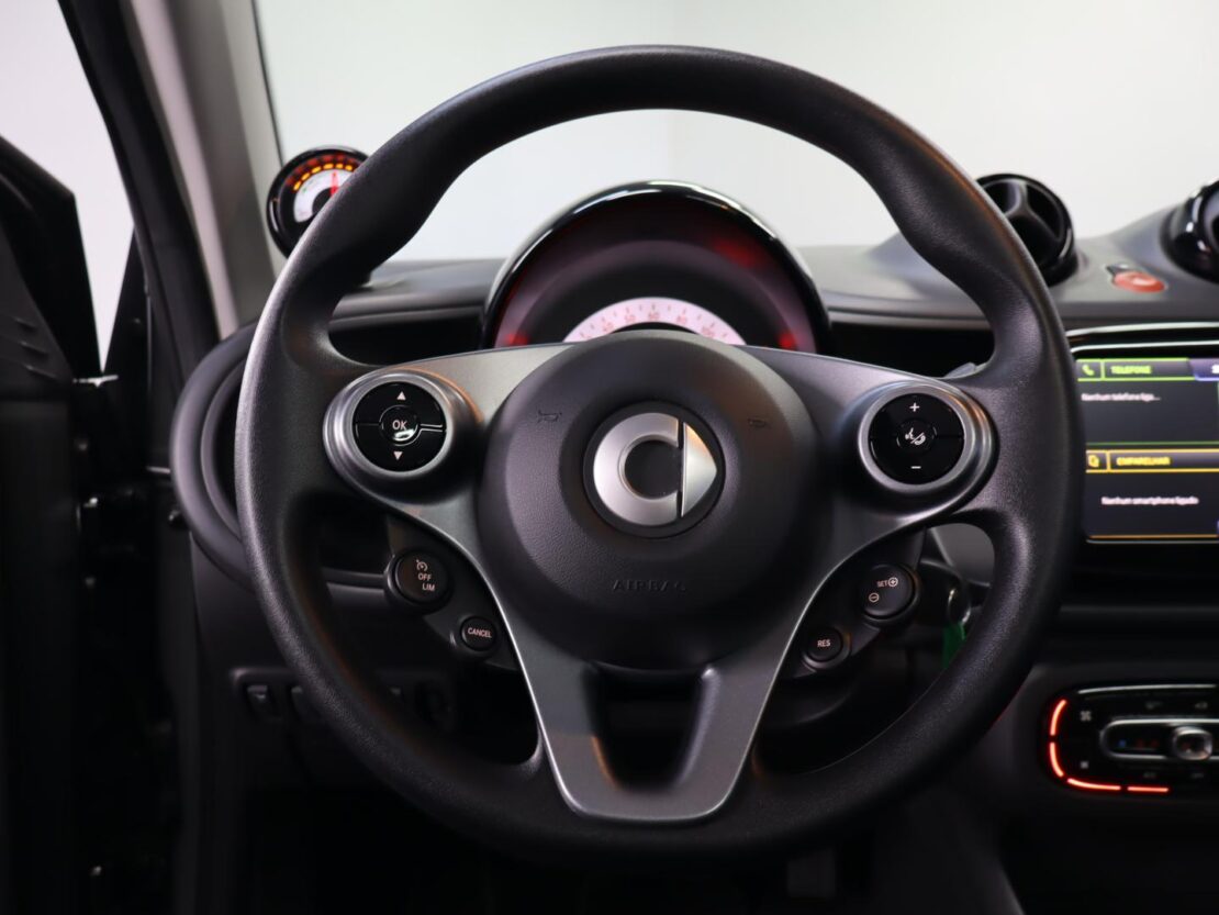 Smart Fortwo EQ passion 16