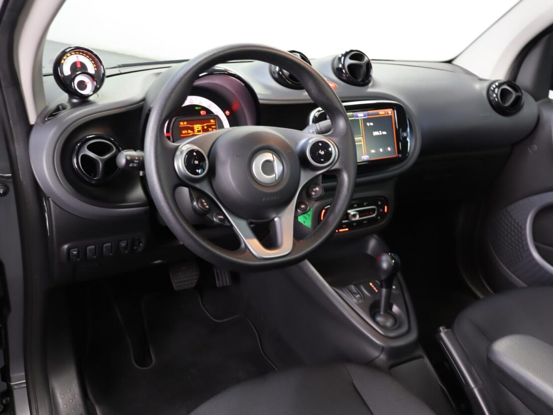 Smart Fortwo EQ passion 13