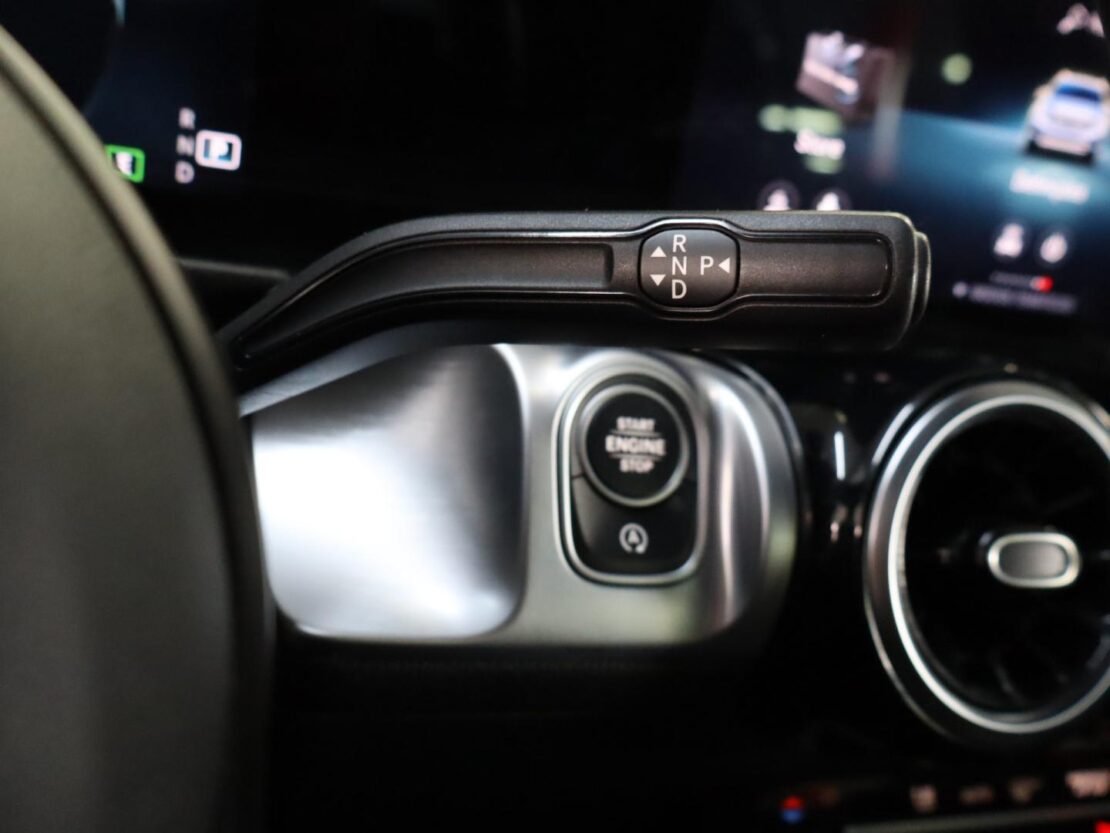 Mercedes Benz GLB 180 d Style 13