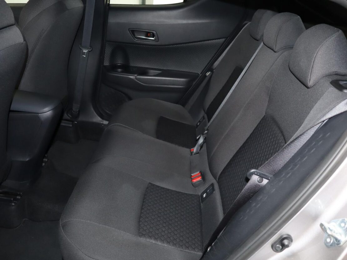 Toyota C-HR 1.8 Hybrid Comfort 8