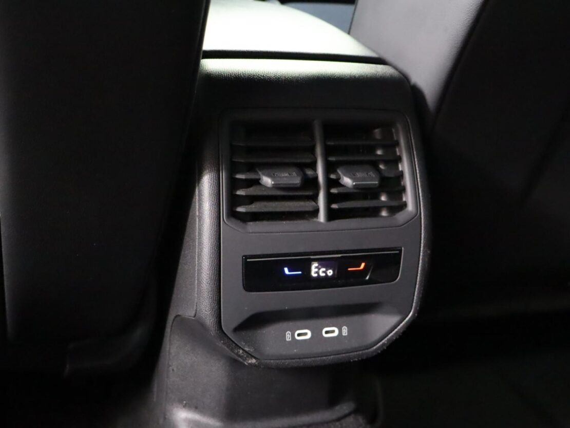 Cupra León 1.4 e-HYBRID DSG MID 11