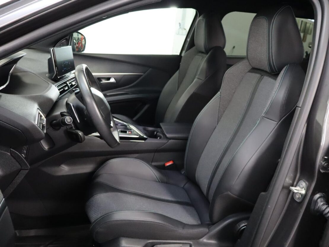 Peugeot 5008 Allure 1.5 BlueHDi 7