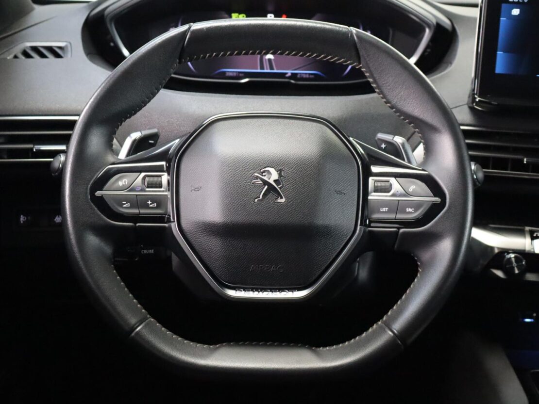 Peugeot 5008 Allure 1.5 BlueHDi 12