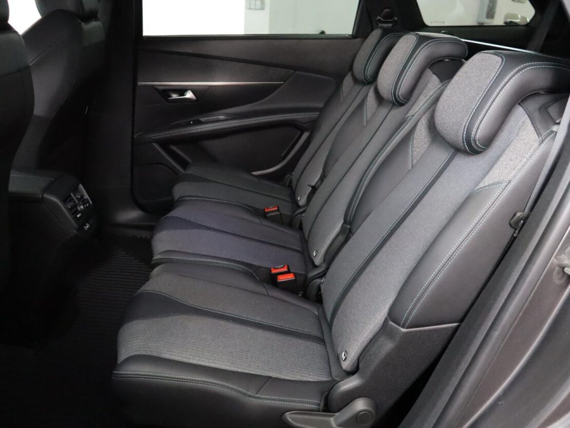 Peugeot 5008 Allure 1.5 BlueHDi 8