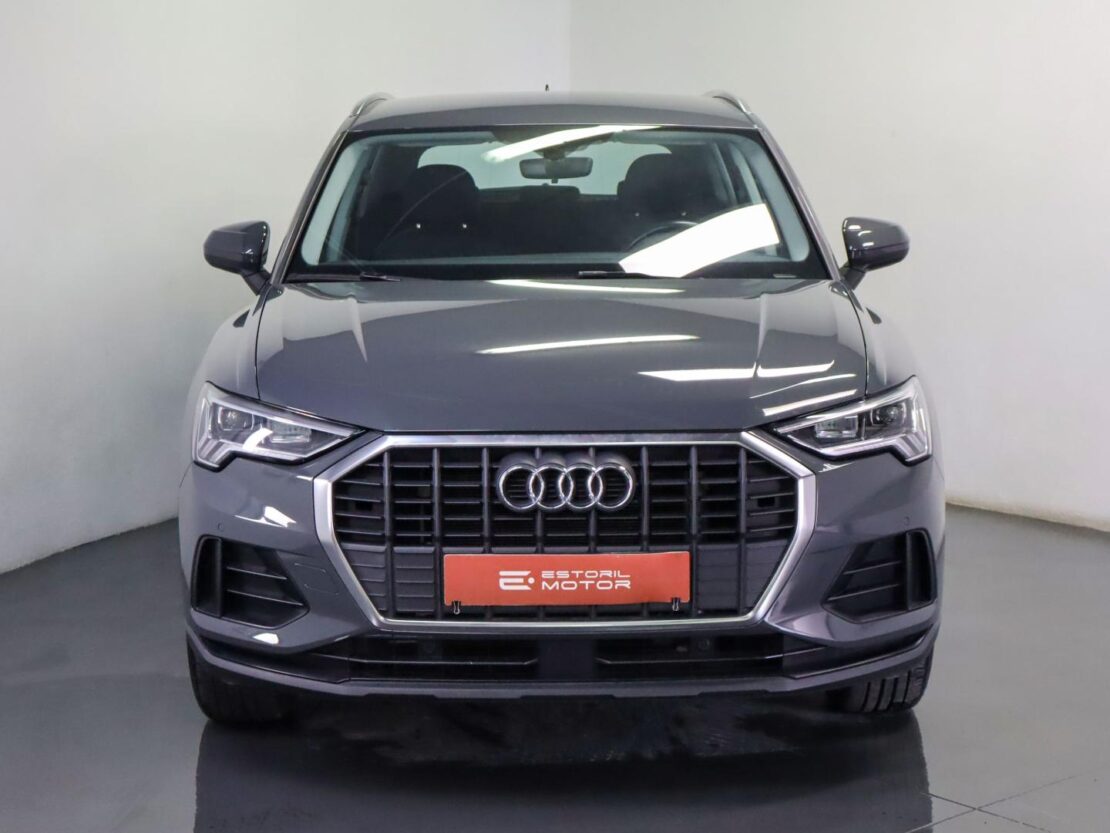 Audi Q3 45 TFSIe S tronic 2