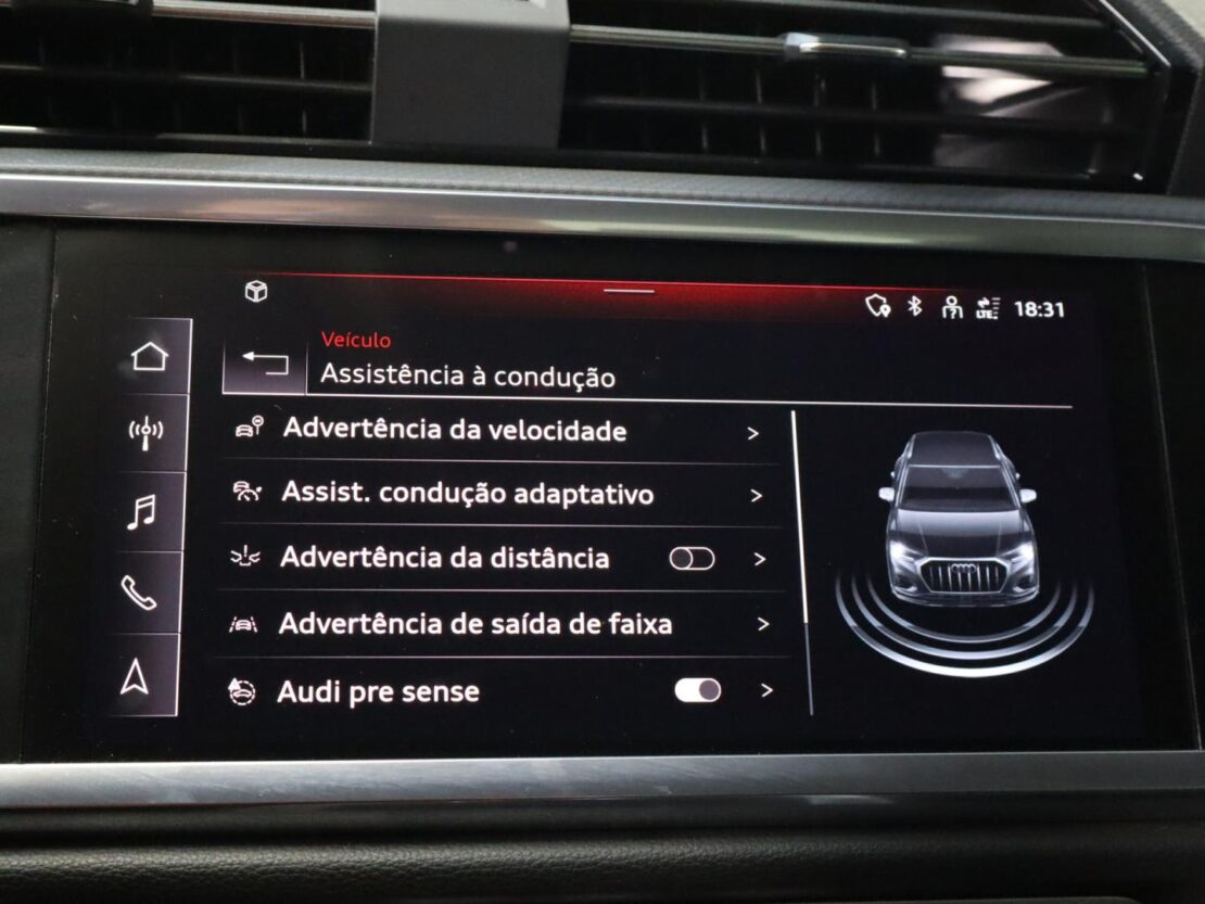 Audi Q3 45 TFSIe S tronic 17
