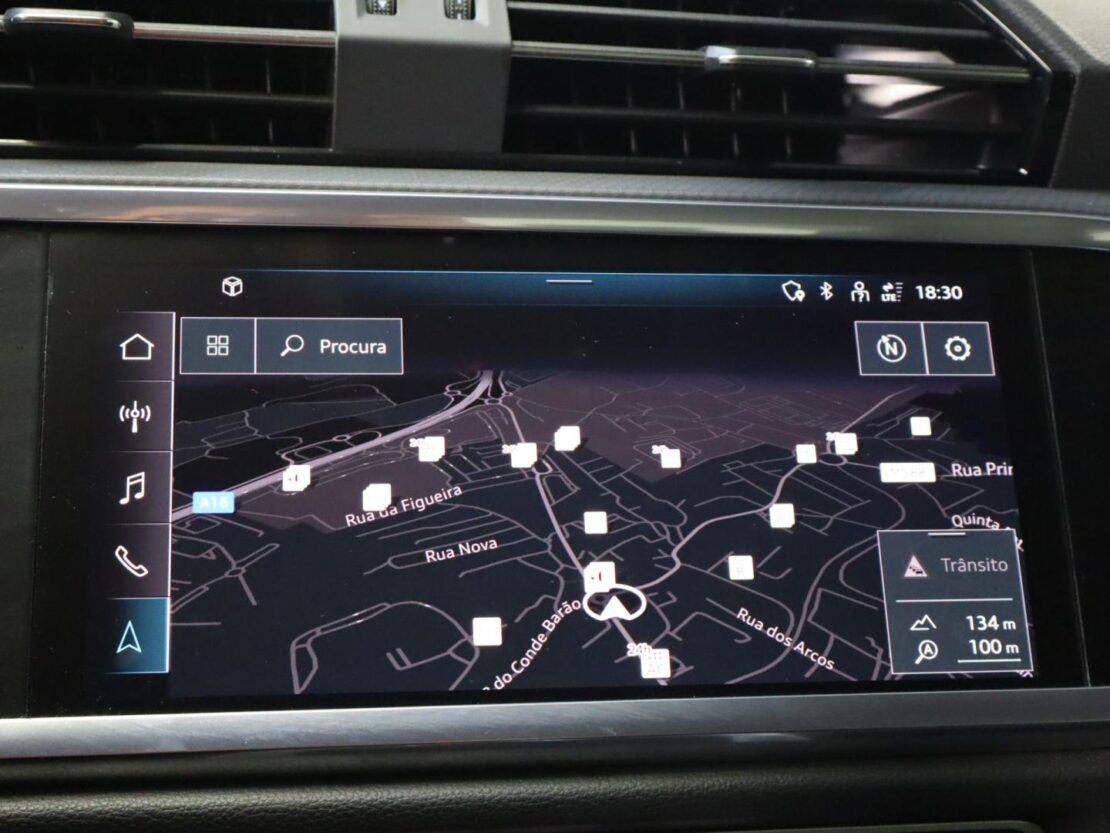 Audi Q3 45 TFSIe S tronic 14