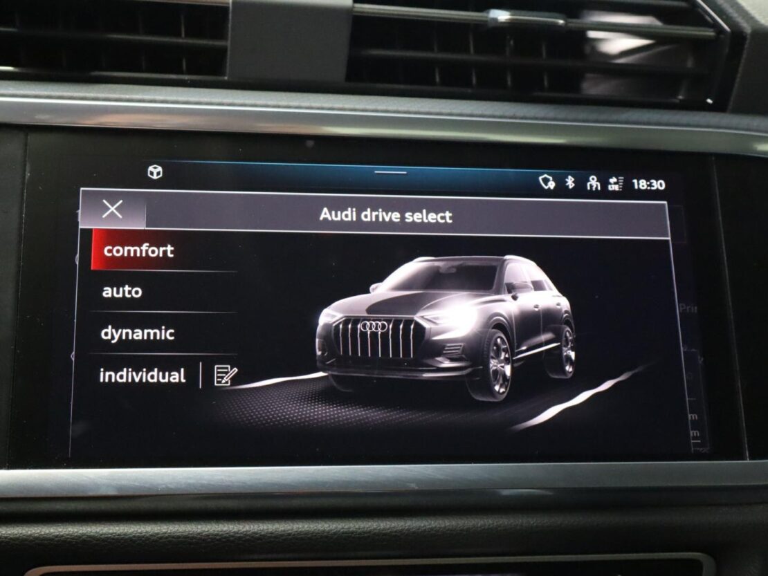 Audi Q3 45 TFSIe S tronic 15
