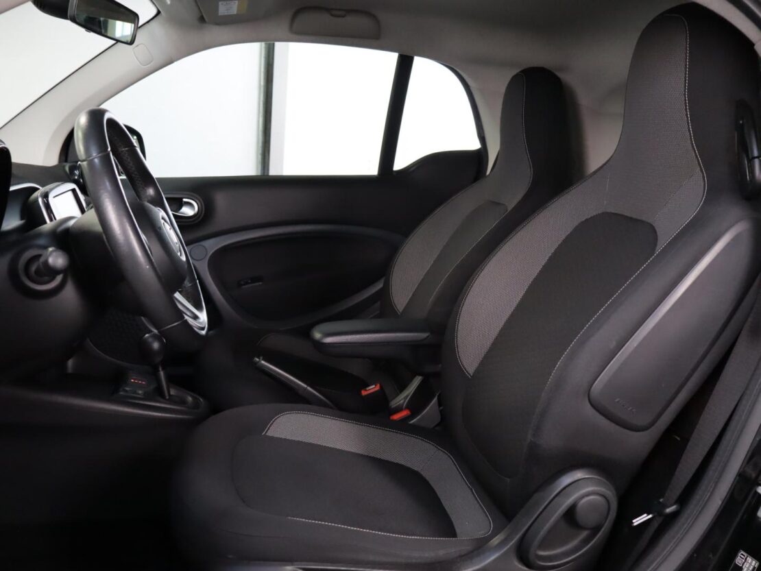 Smart Fortwo EQ passion 7