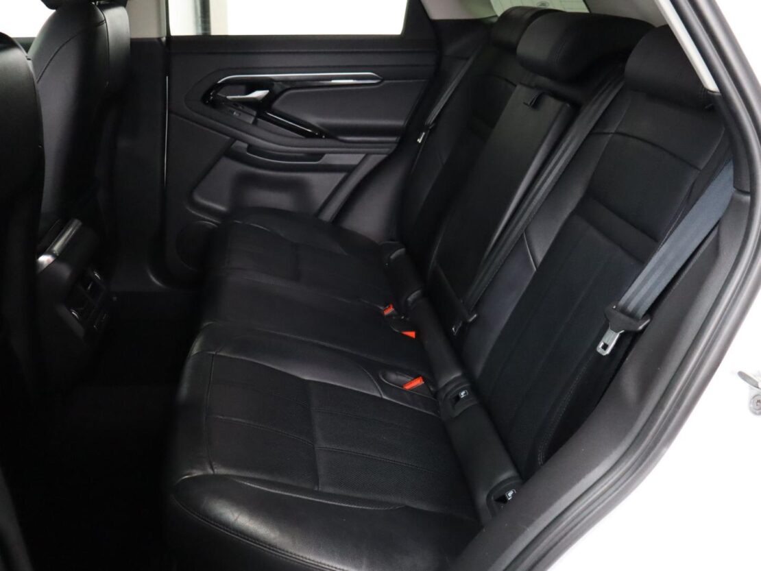 Land Rover Range Rover Evoque 1.5 P300e AWD SE Auto 11
