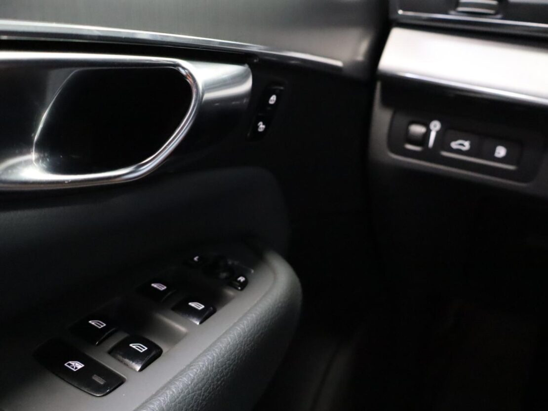 Volvo XC90 2.0 T8 PHEV Inscription AWD 15