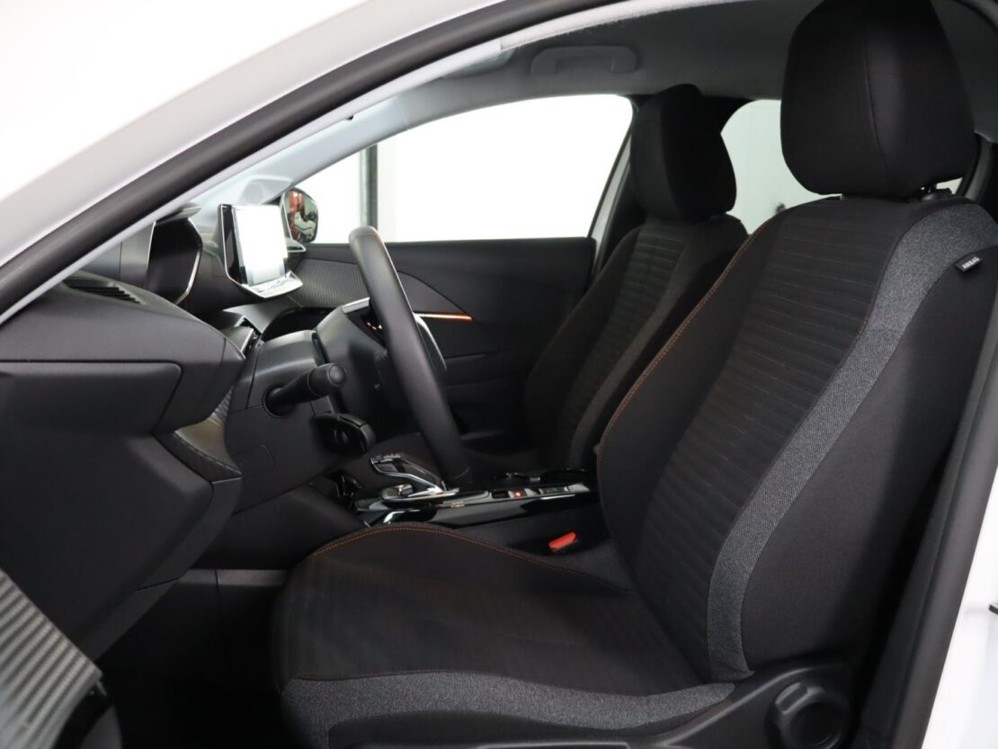 Peugeot 208 Active Versão Eléctrica 9