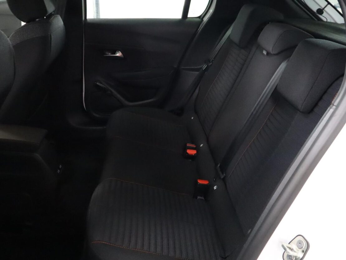 Peugeot 208 Active Versão Eléctrica 10