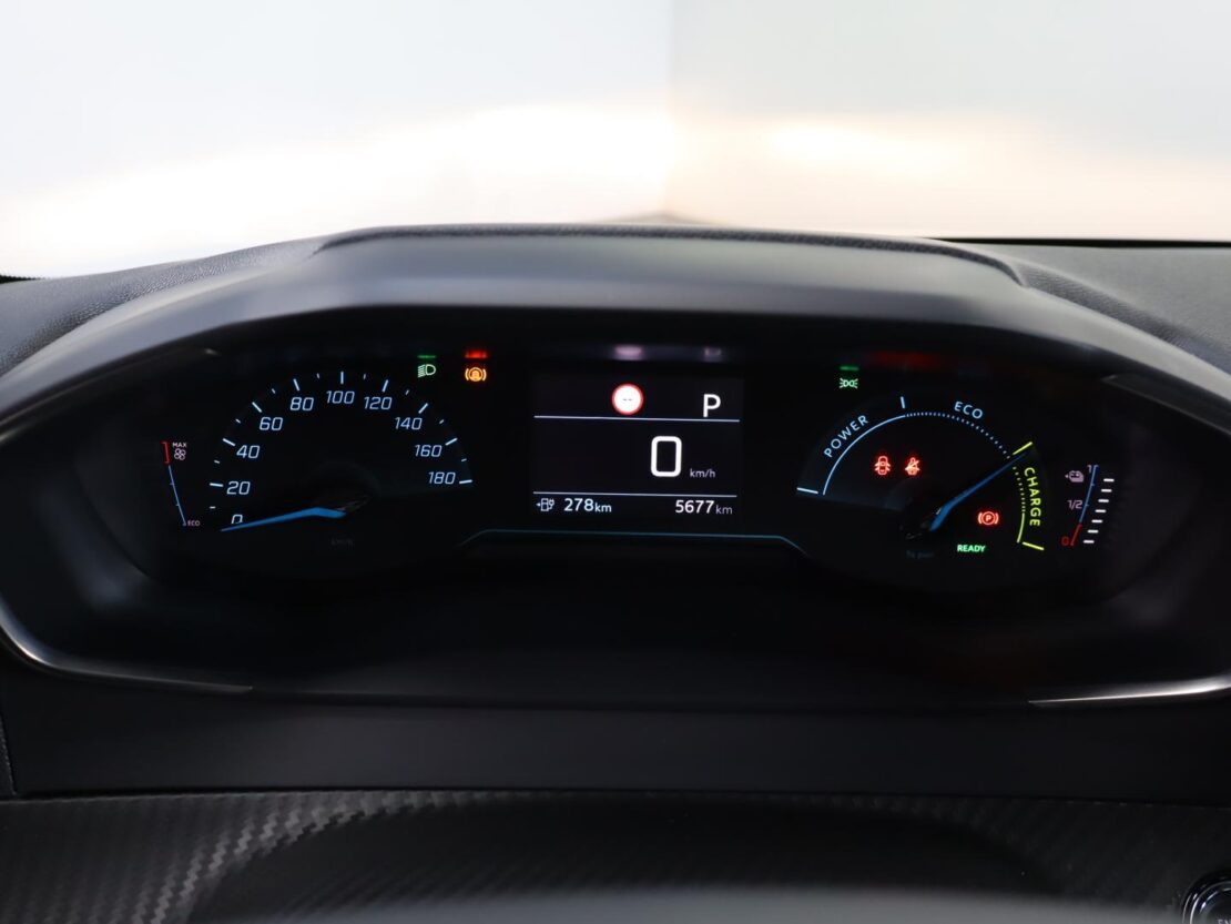 Peugeot 208 Active Versão Eléctrica 14