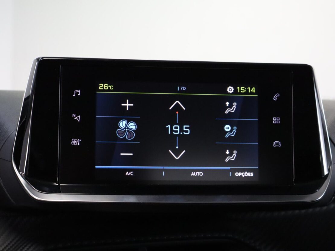 Peugeot 208 Active Versão Eléctrica 15