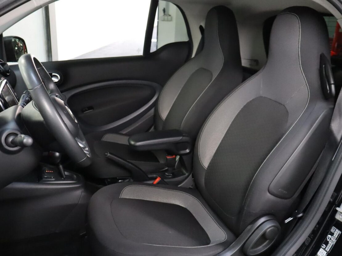 Smart Fortwo EQ passion 8