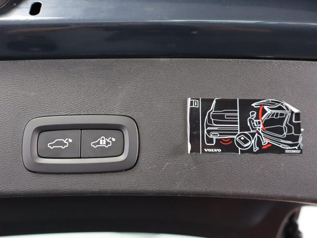 Volvo XC40 1.5 T5 Inscription PHEV 23