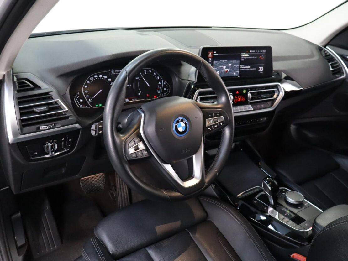 BMW X3 xDrive30e Auto 8