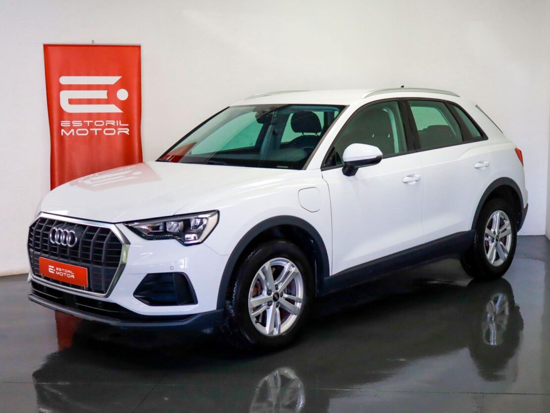 Audi Q3 45 TFSIe S tronic 1