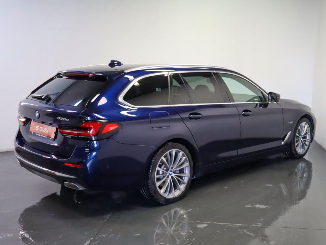 BMW Serie 5 530e Auto Line Luxury 3