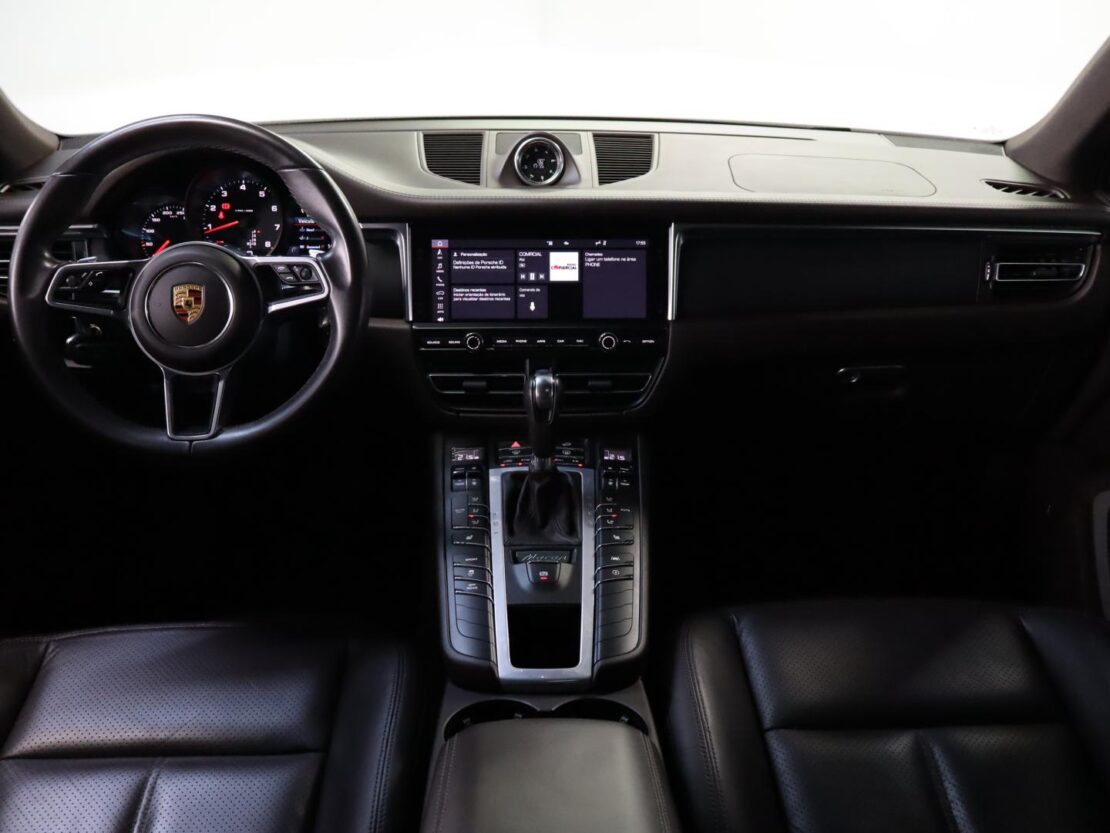 Porsche Macan 2.0 11