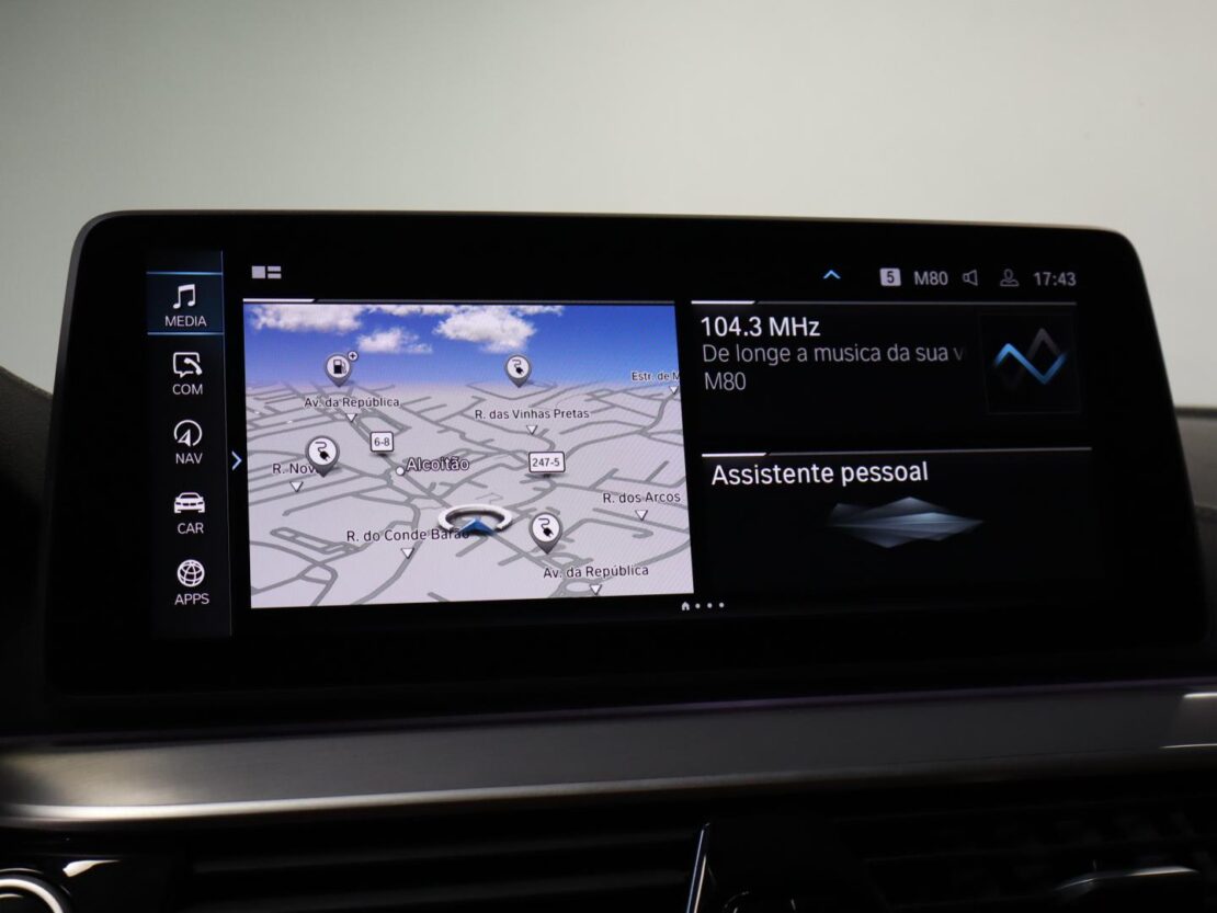 BMW Serie 5 530e Auto Line Luxury 15