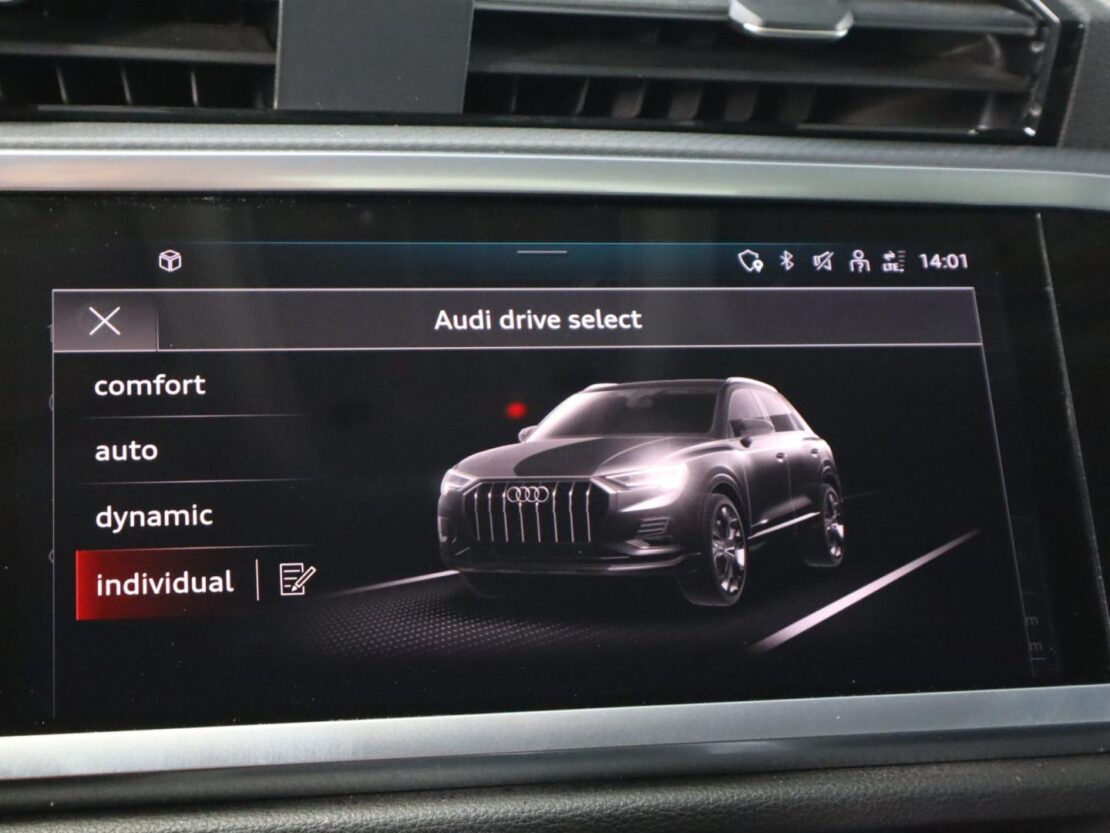 Audi Q3 45 TFSIe S tronic 17