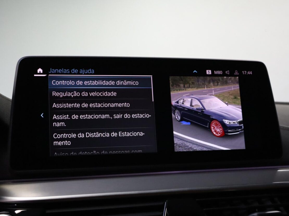BMW Serie 5 530e Auto Line Luxury 17