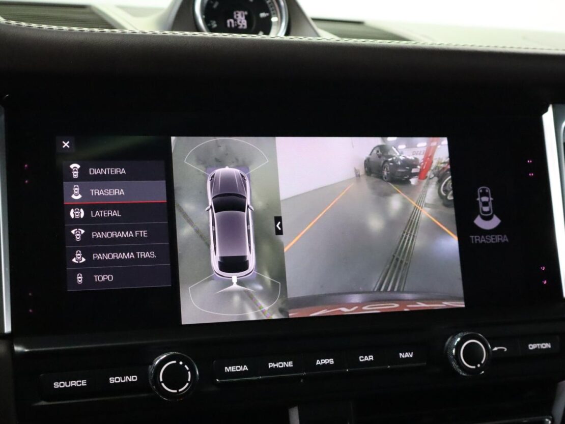 Porsche Macan 2.0 18