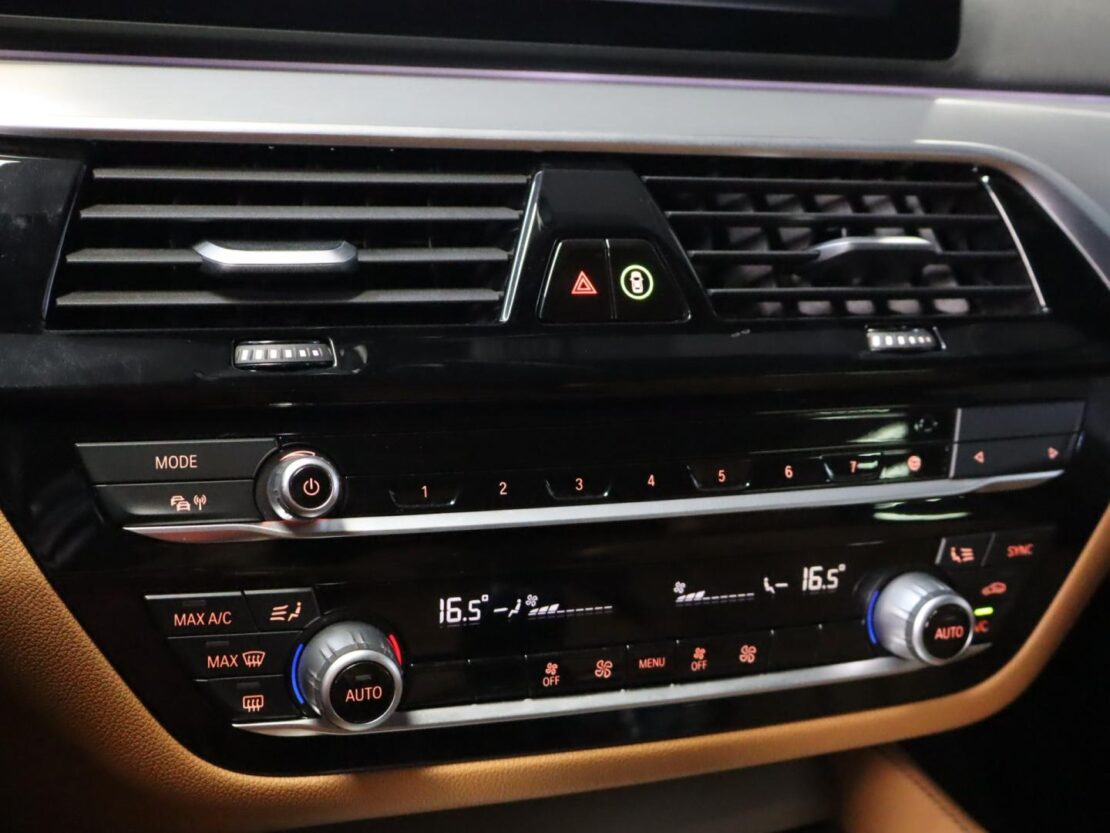 BMW Serie 5 530e Auto Line Luxury 22