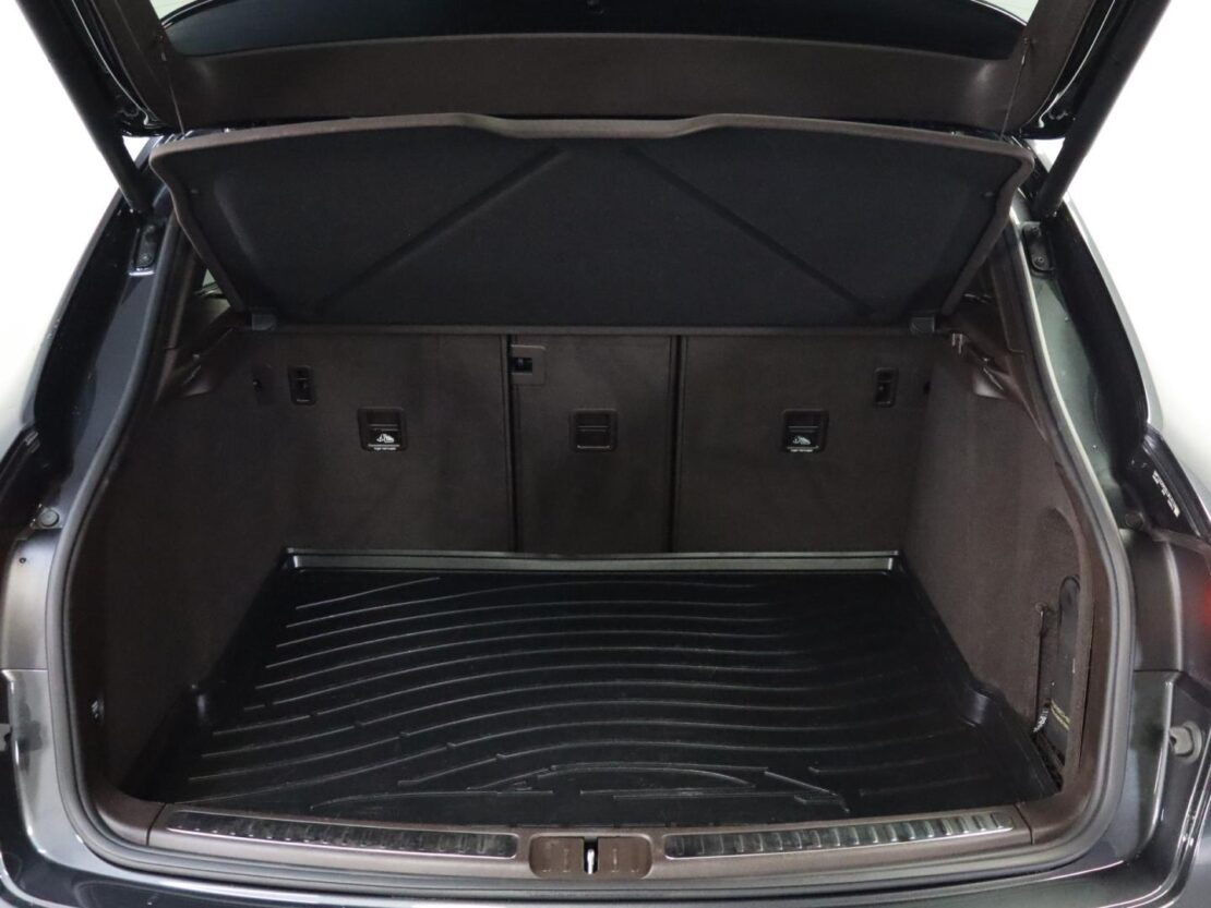 Porsche Macan 2.0 22
