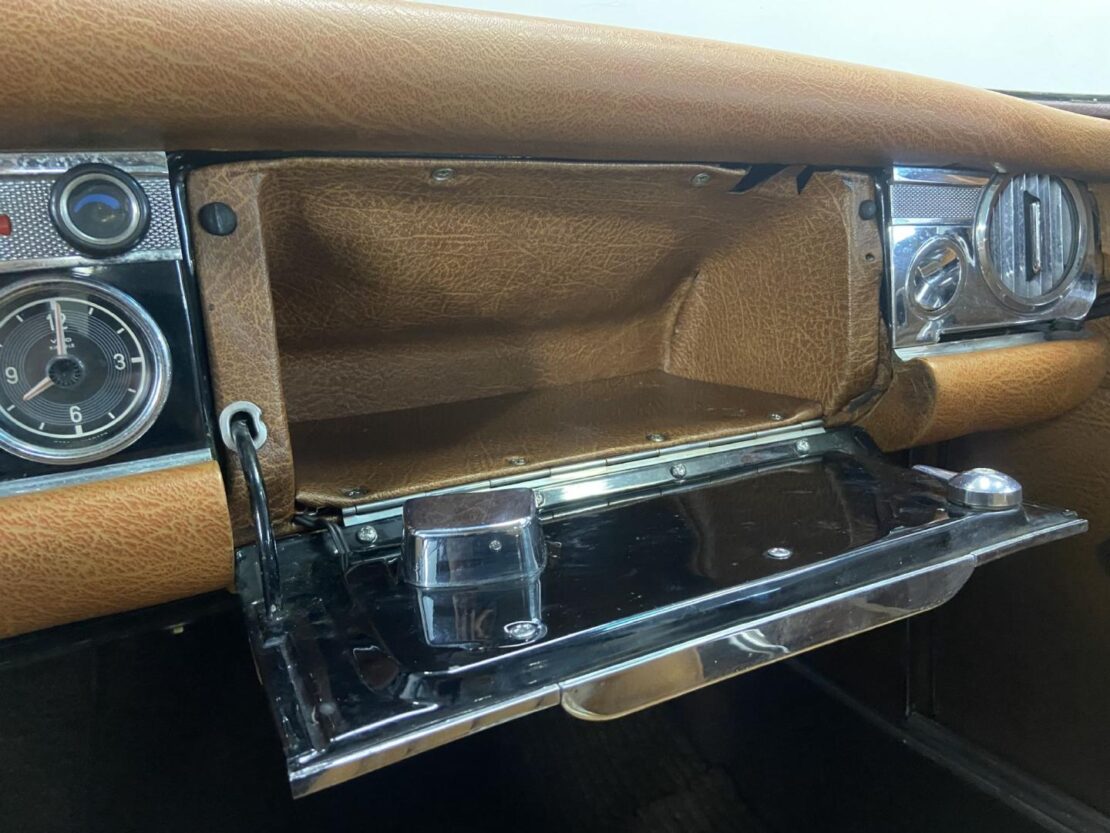Mercedes Benz SL 280 PAGODE 280 SL 14