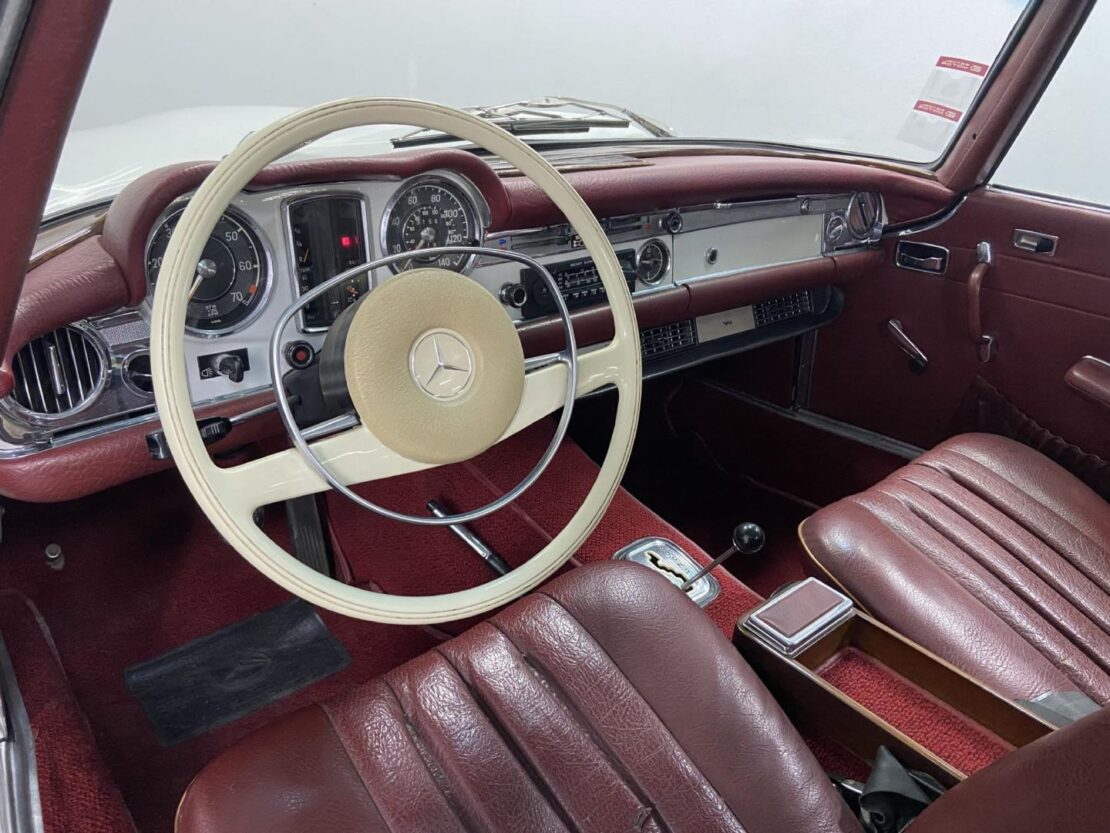Mercedes Benz SL 280 PAGODE 280 SL 9