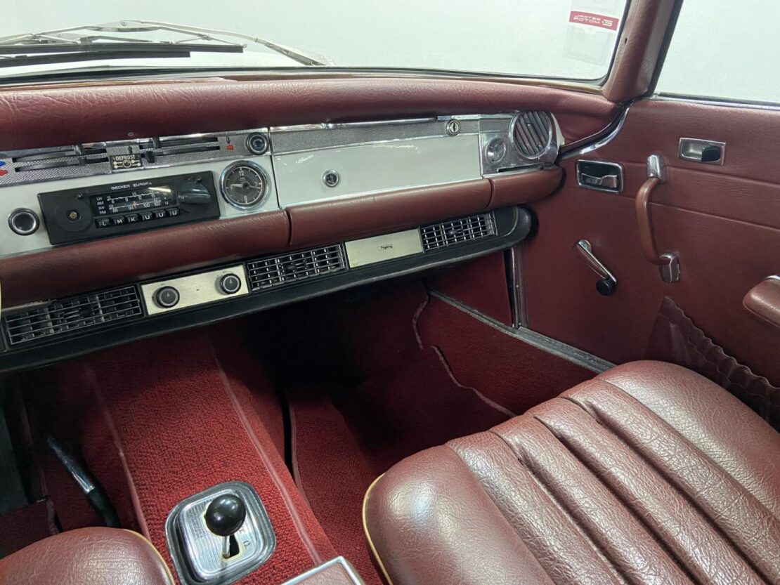 Mercedes Benz SL 280 PAGODE 280 SL 11