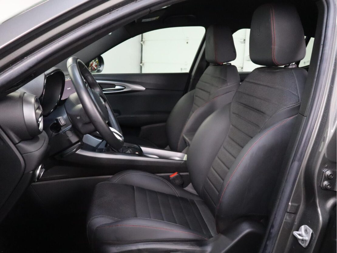 Alfa Romeo Tonale 1.5 Hybrid Sprint 6