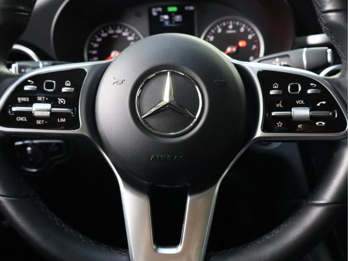 Mercedes Benz GLC SUV 300 e 4MATIC Business 22