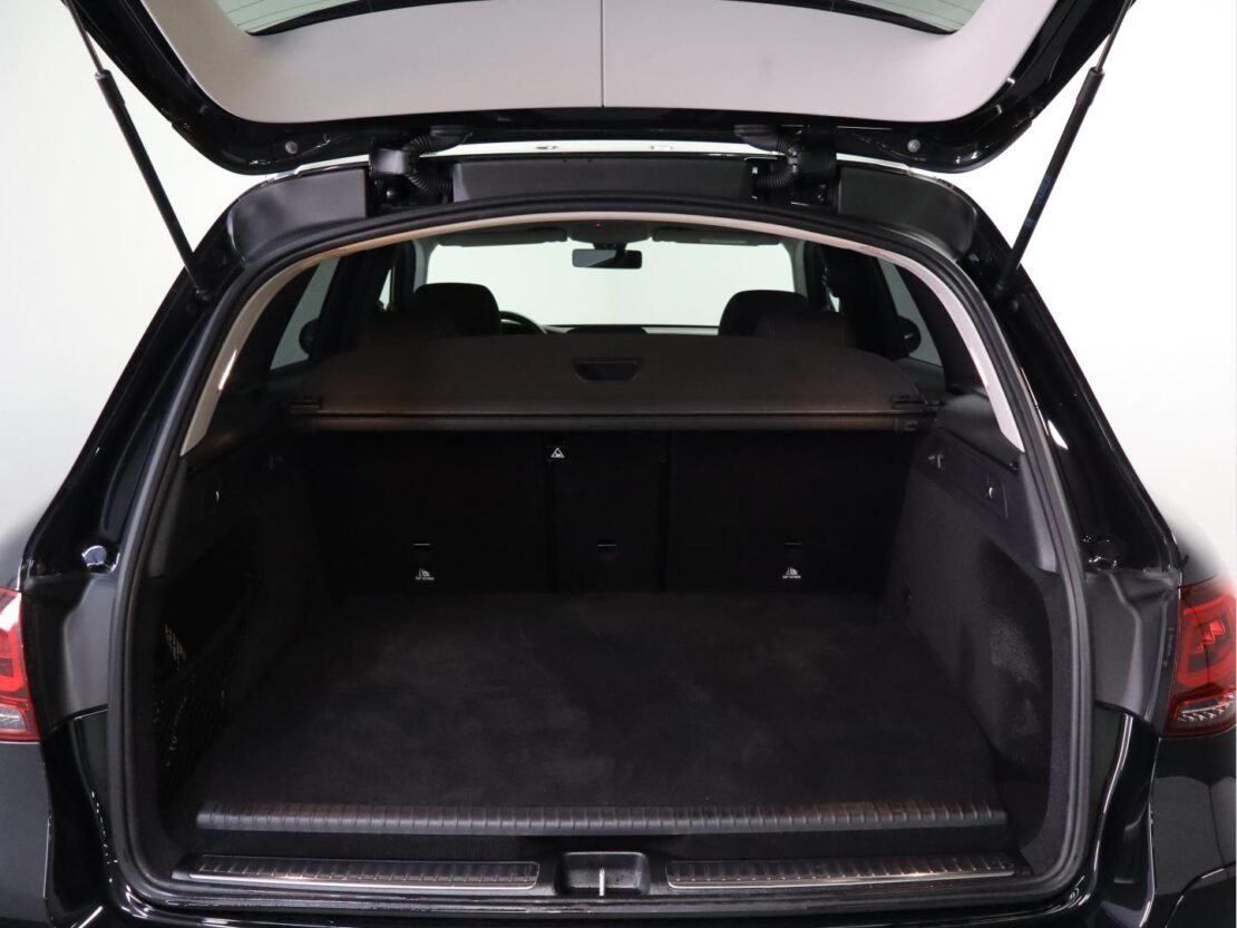 Mercedes Benz GLC SUV 300 e 4MATIC Business 26